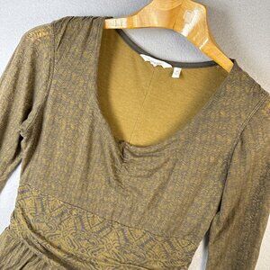 Athleta Perfect Packer Midi Dress Size M Old Gold Fireworks Pleated Lined Pocket